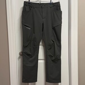 KUIU Men's Gunmetal Cargo Pants.